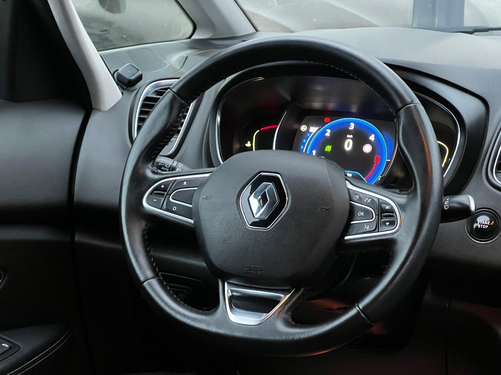Renault-Scenic