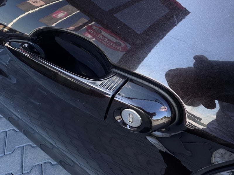 Car Thumb