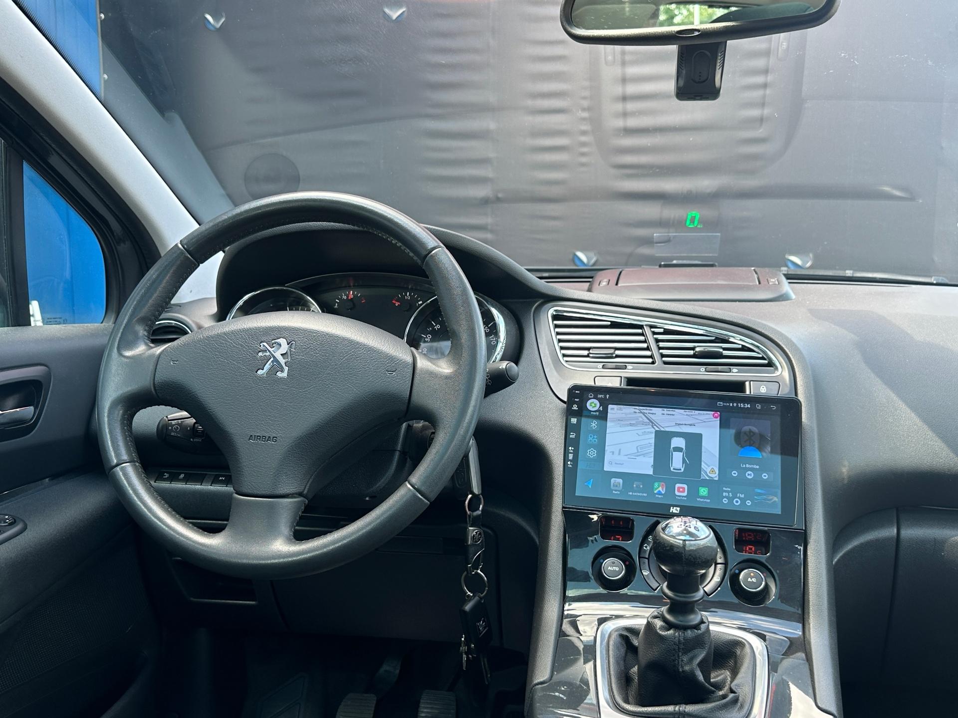 Peugeot-5008