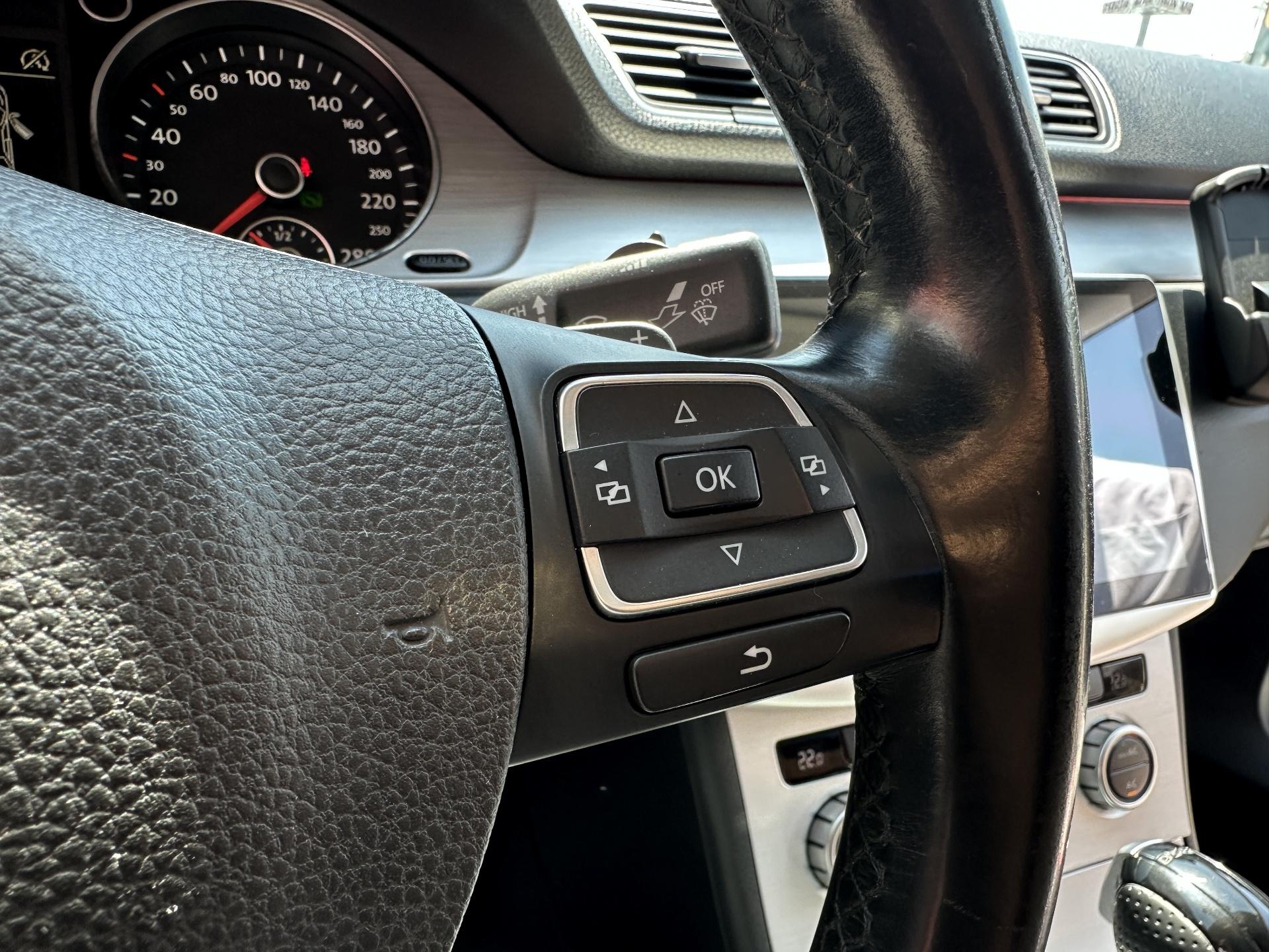 Volkswagen-Passat CC