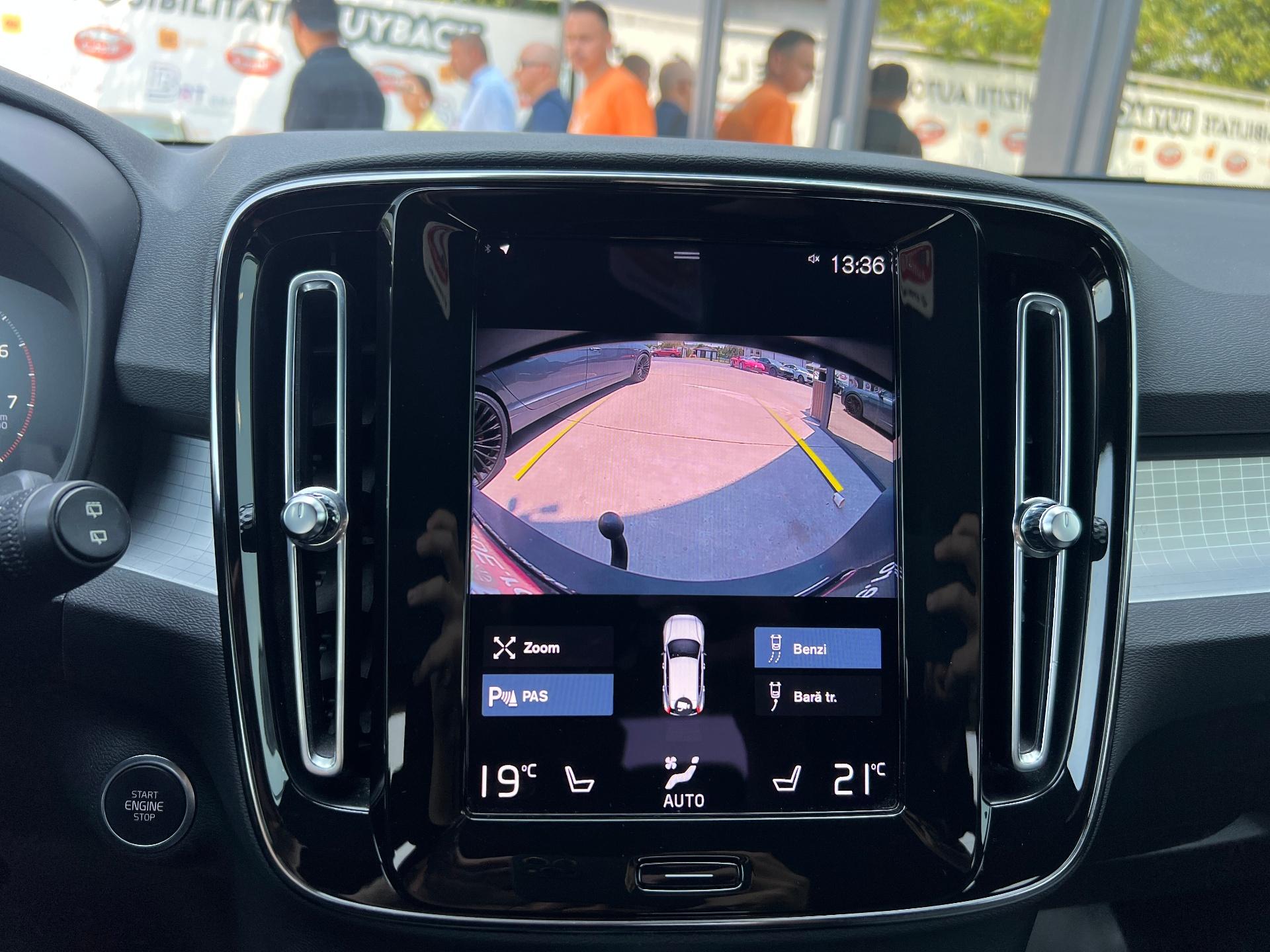 Volvo-XC 40