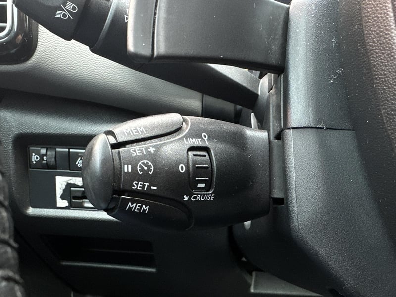 Car Thumb