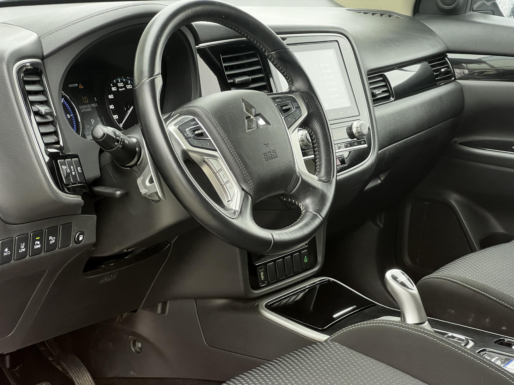 Mitsubishi-Outlander