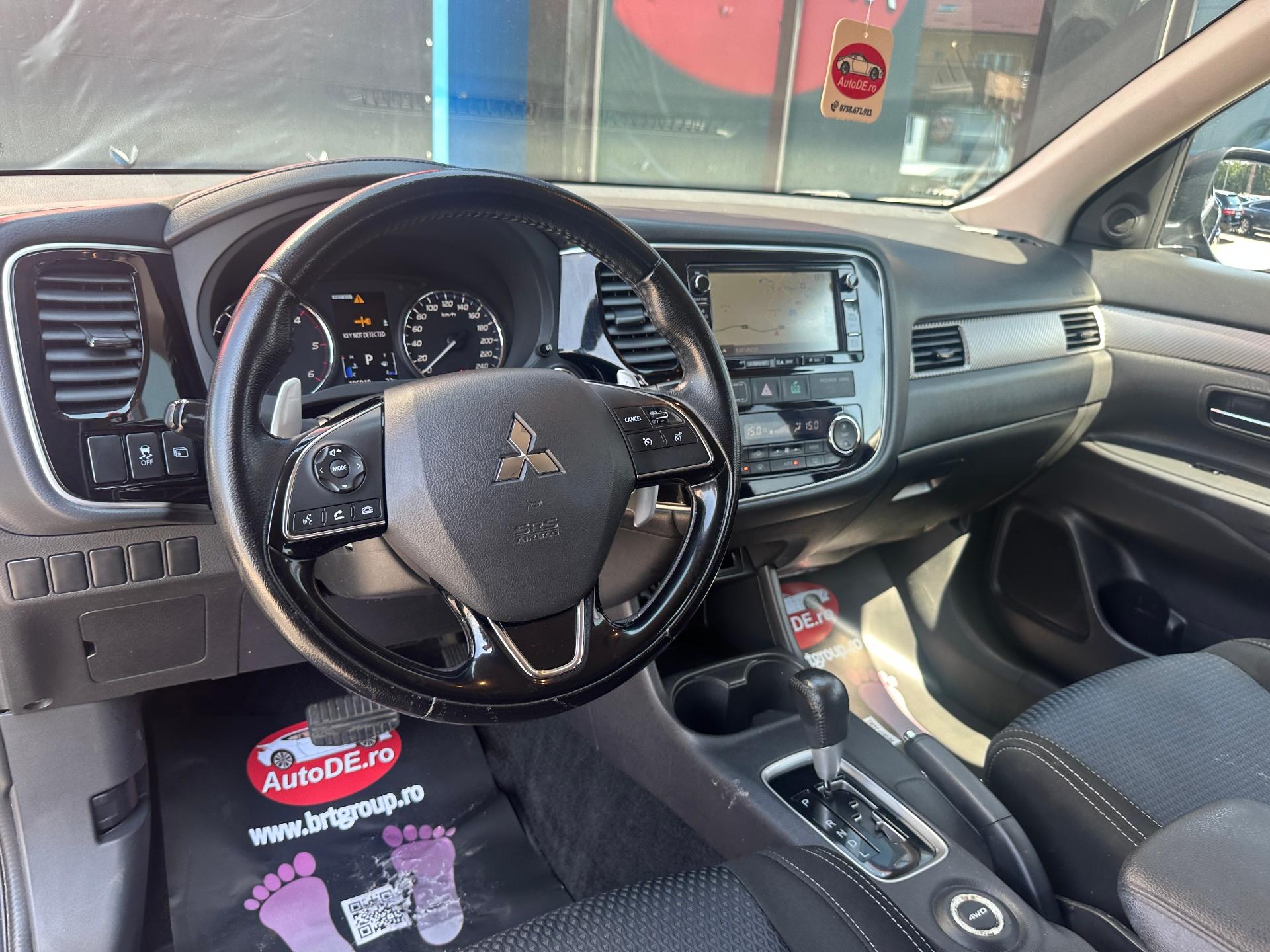 Mitsubishi-Outlander