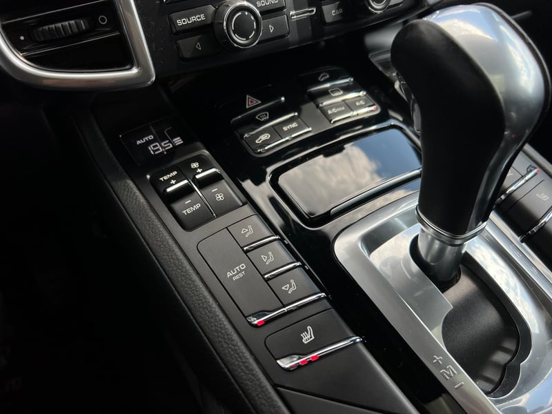 Car Thumb