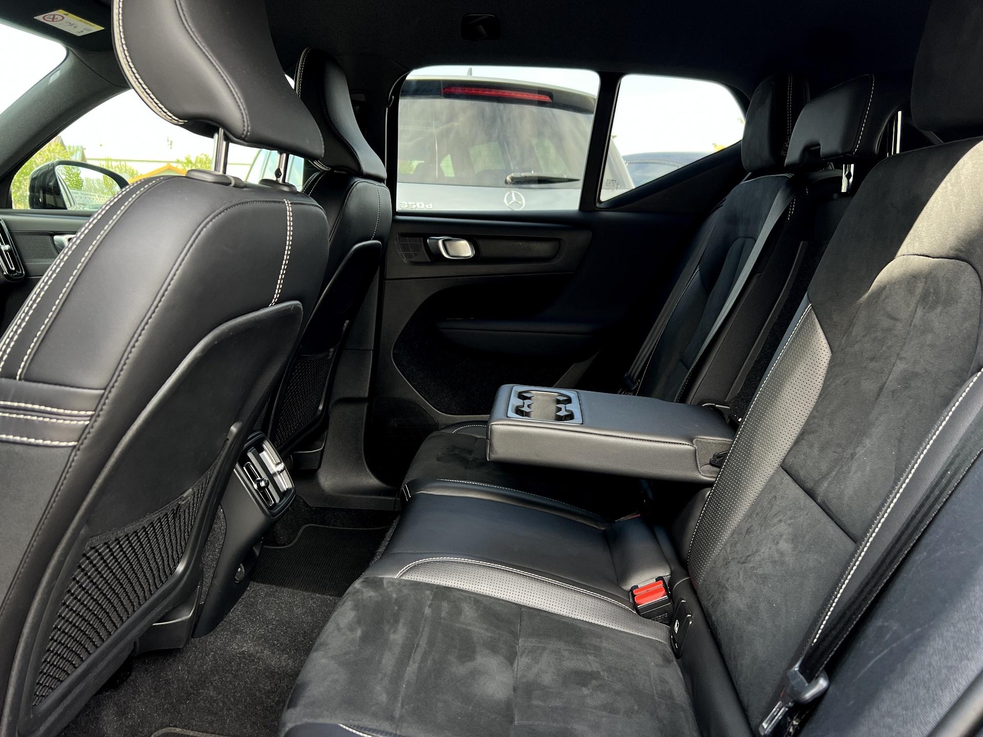 Volvo-XC 40