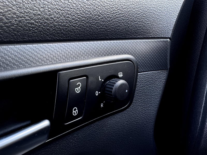 Car Thumb