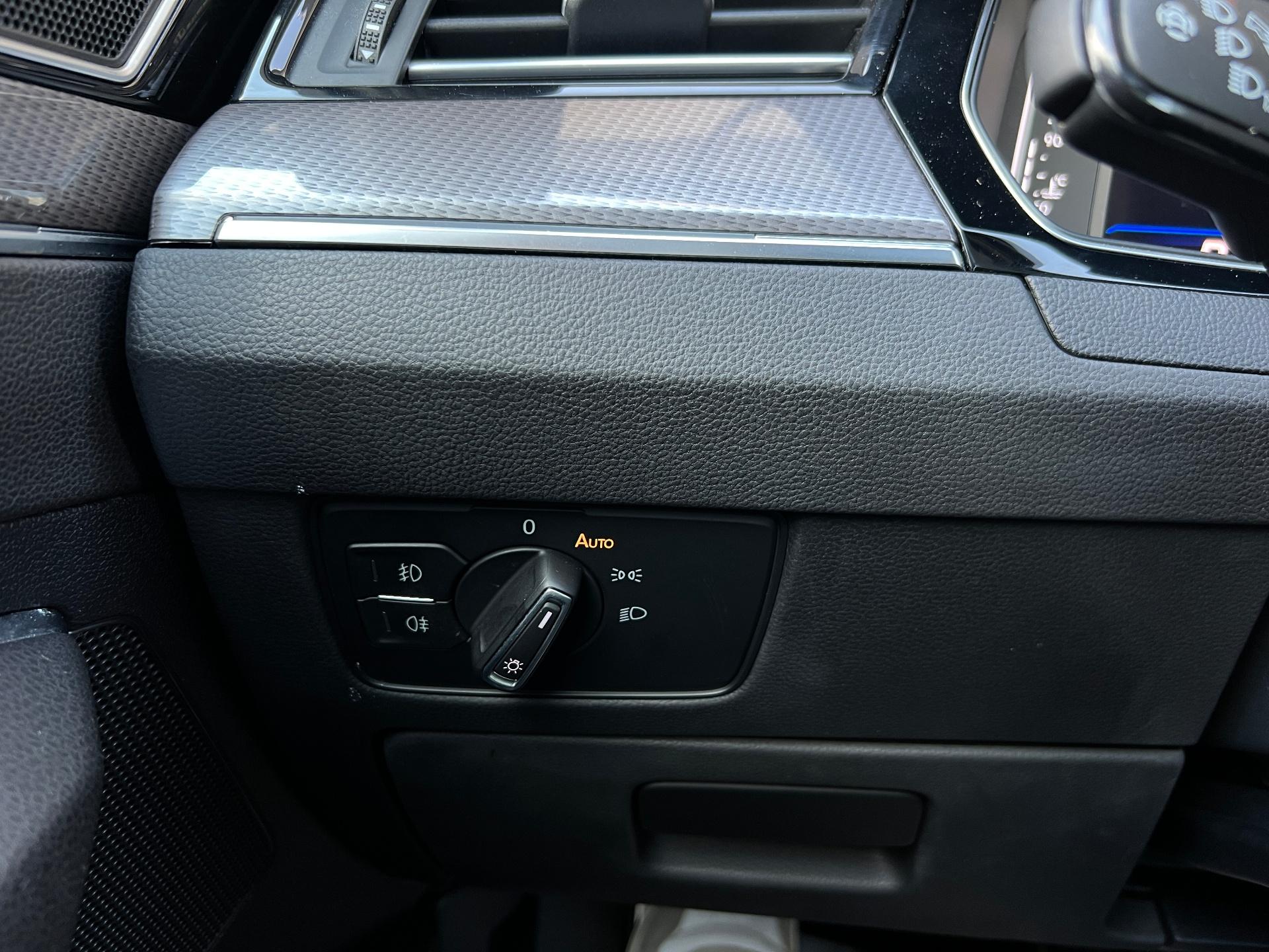 Volkswagen-Passat Alltrack