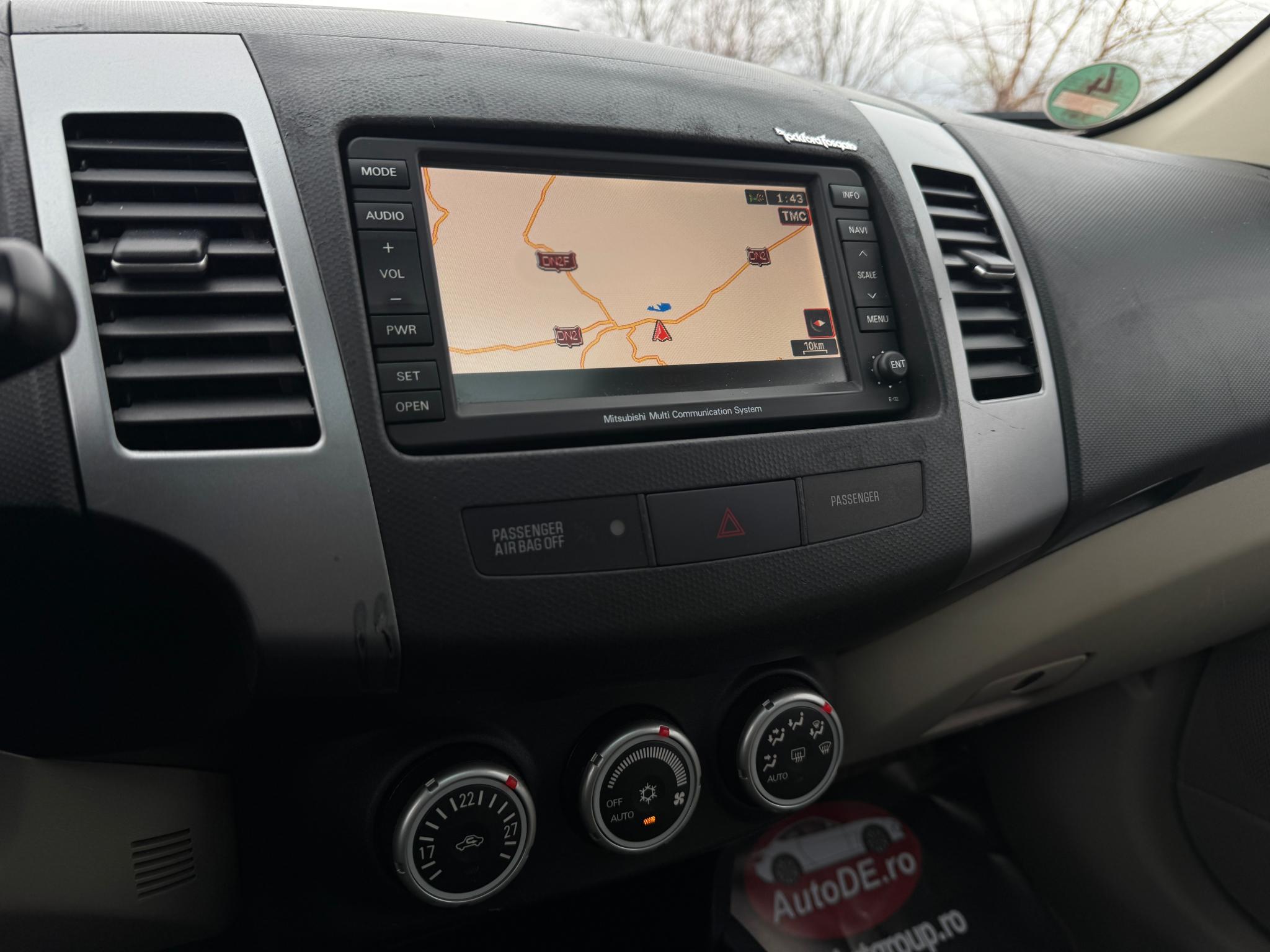 Mitsubishi-Outlander