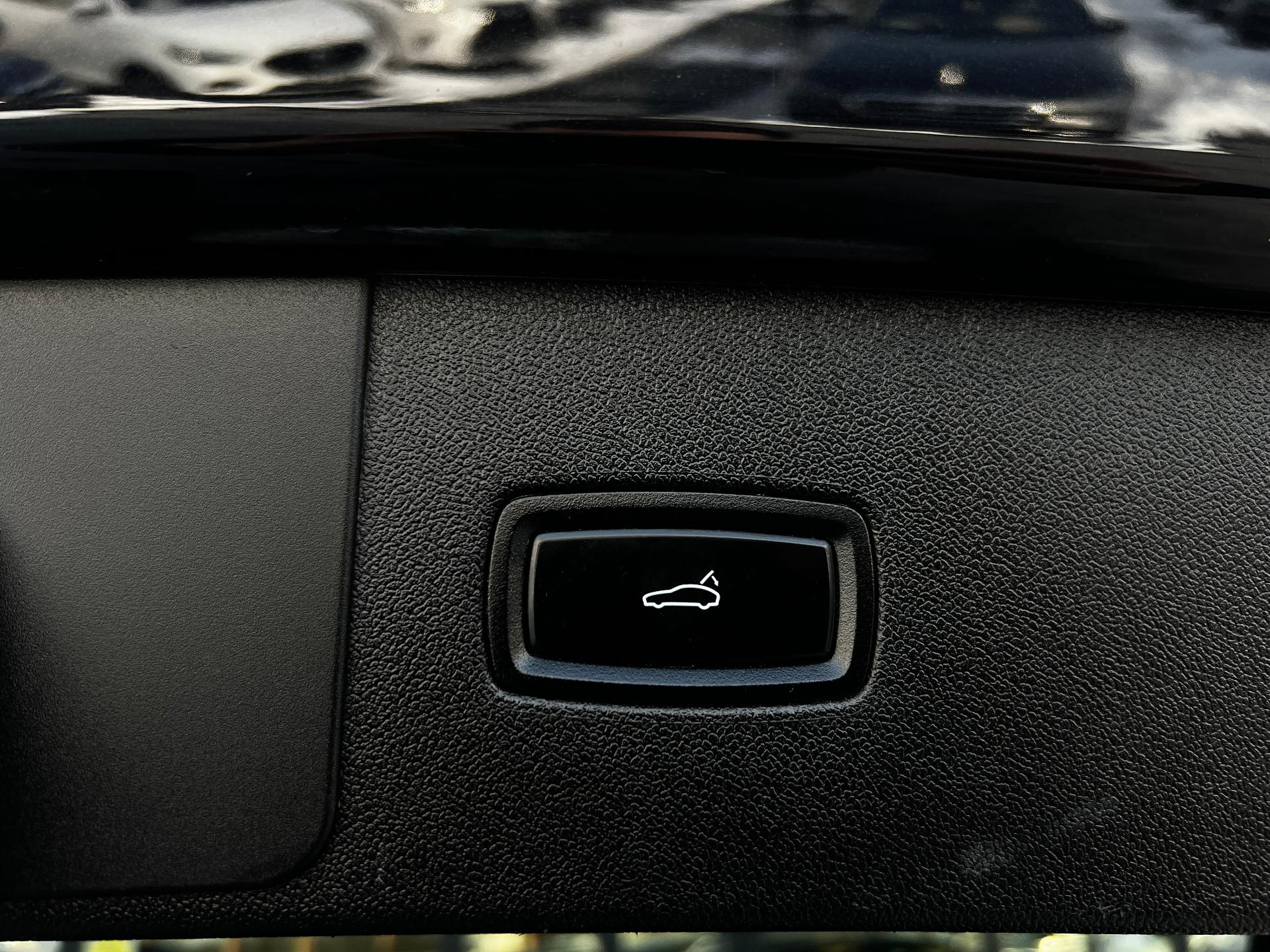 Porsche-Cayenne