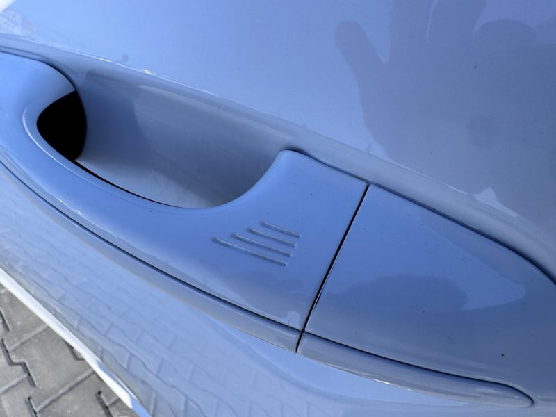 Car Thumb