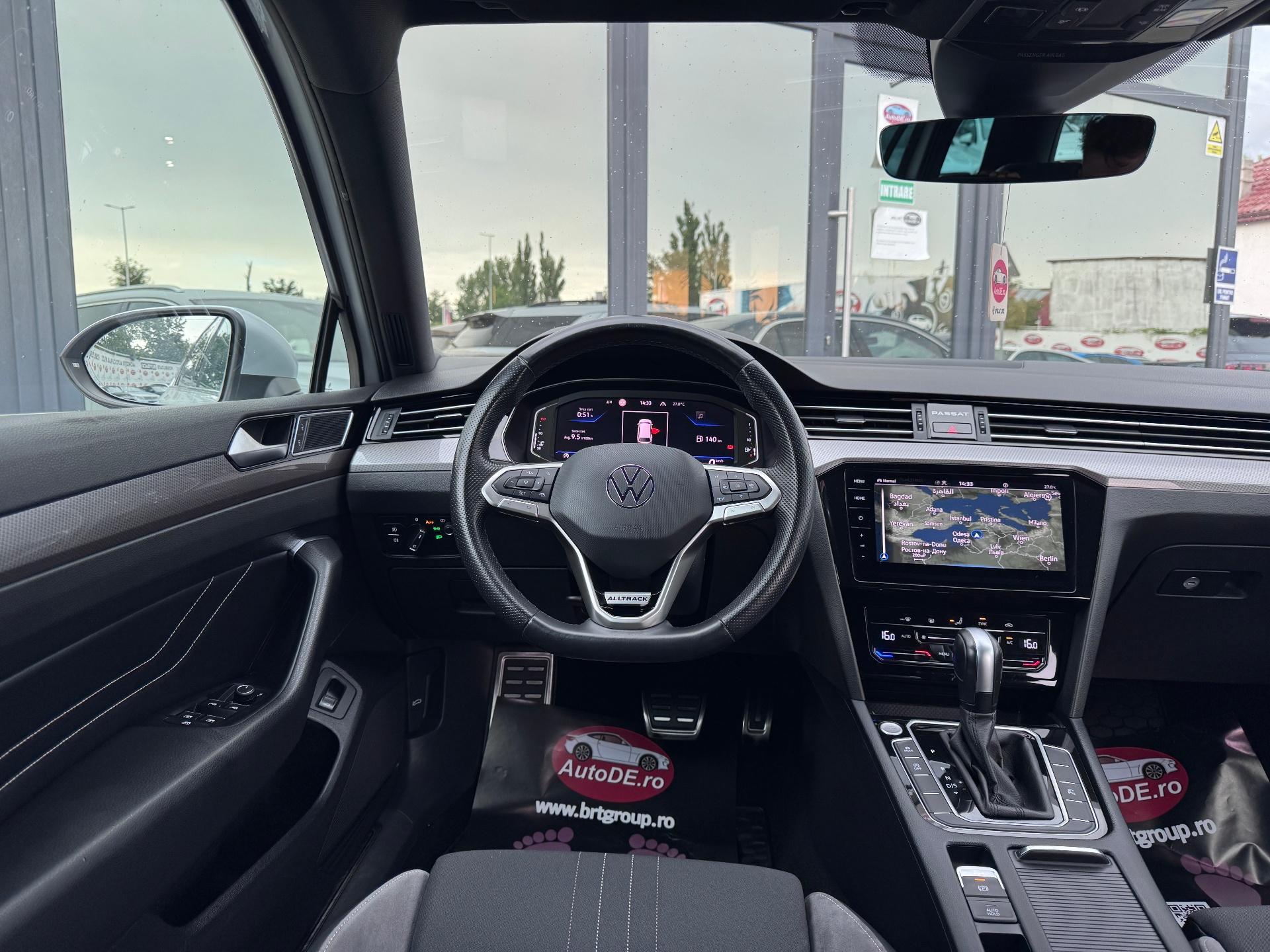Volkswagen-Passat Alltrack