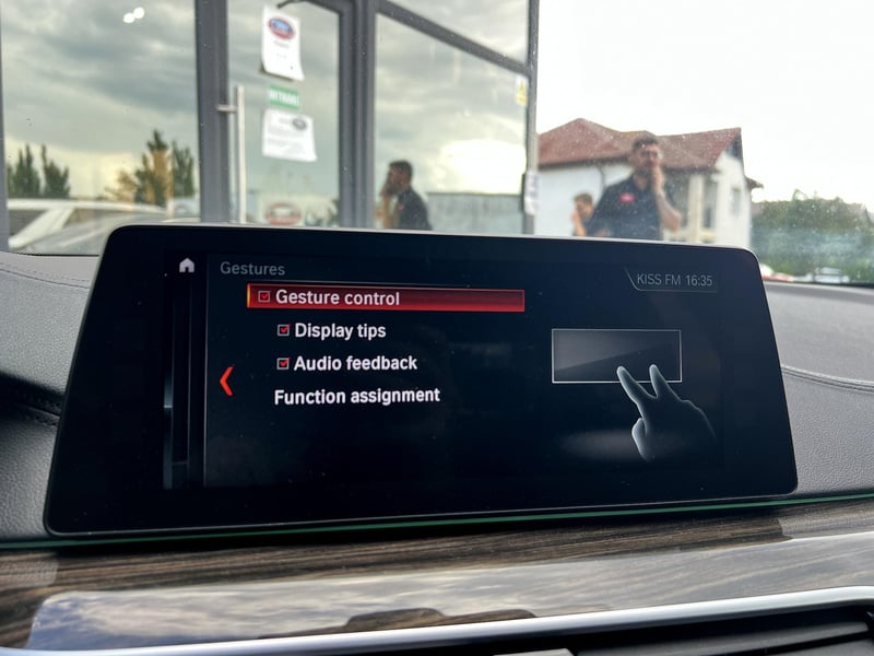 Car Thumb
