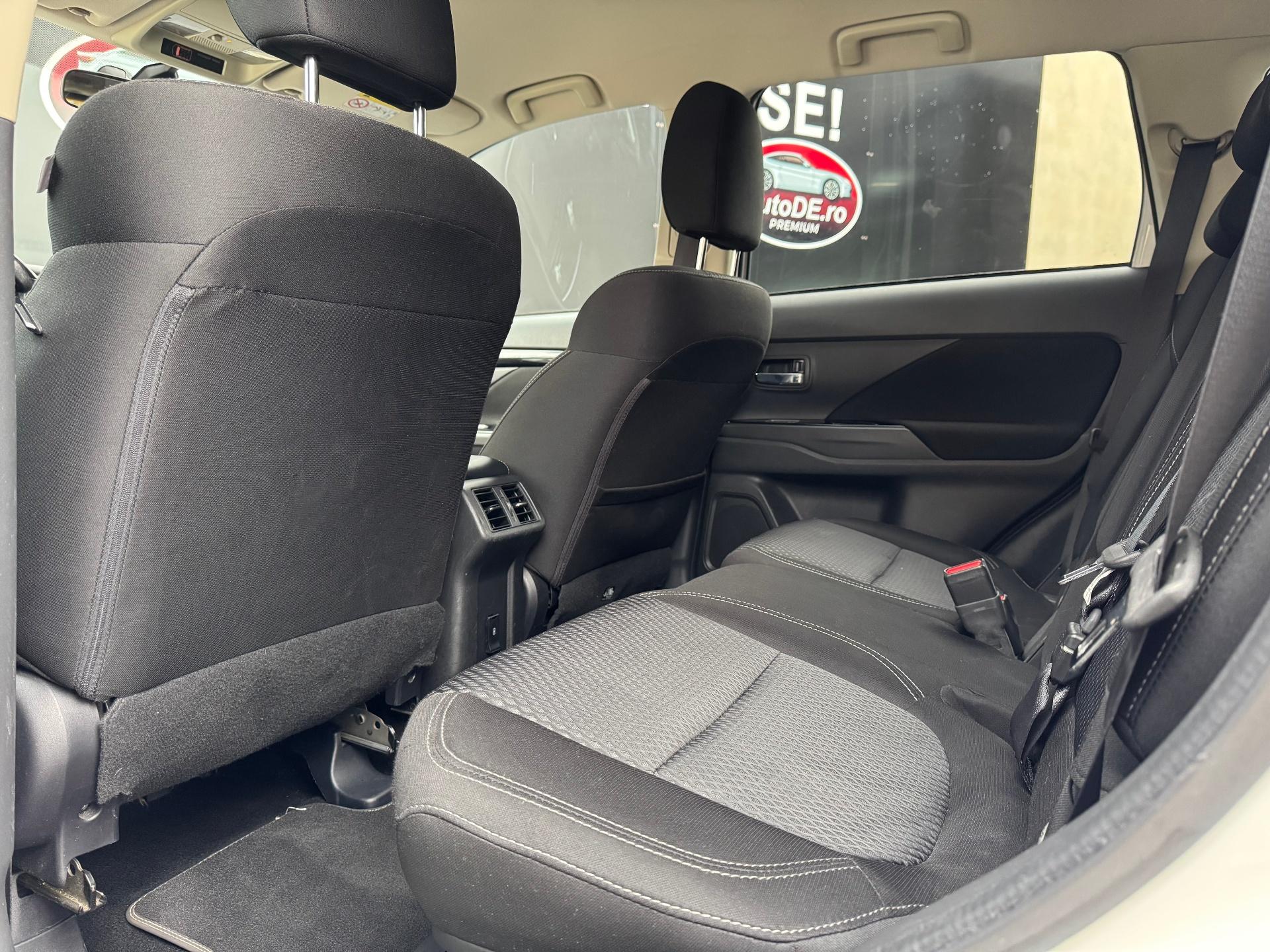 Mitsubishi-Outlander