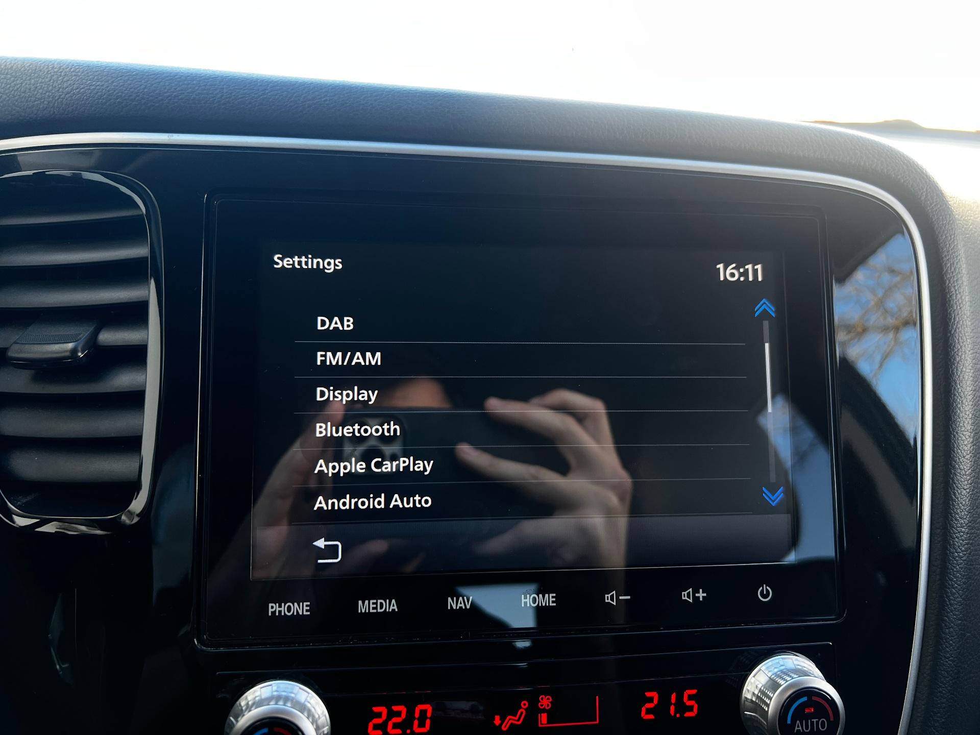 Mitsubishi-Outlander