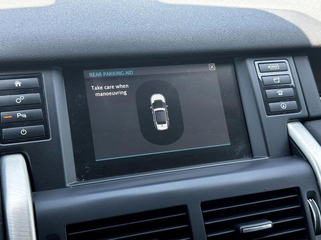 Land Rover-Discovery Sport