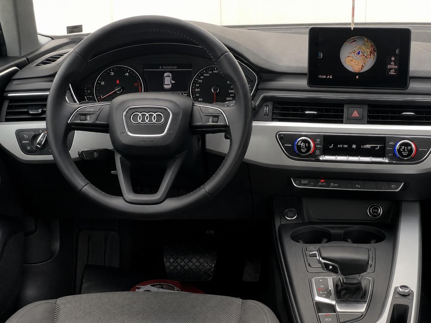 Audi-A4