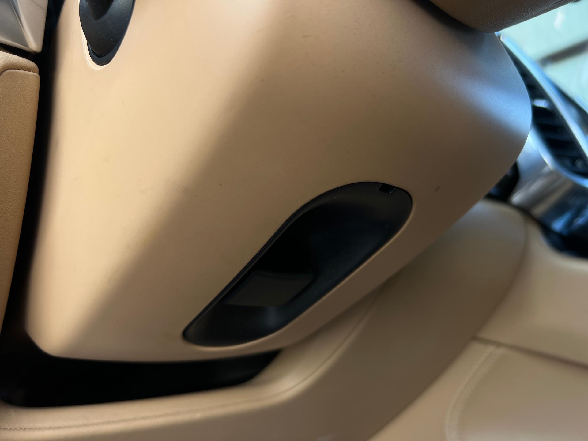Porsche-Cayenne