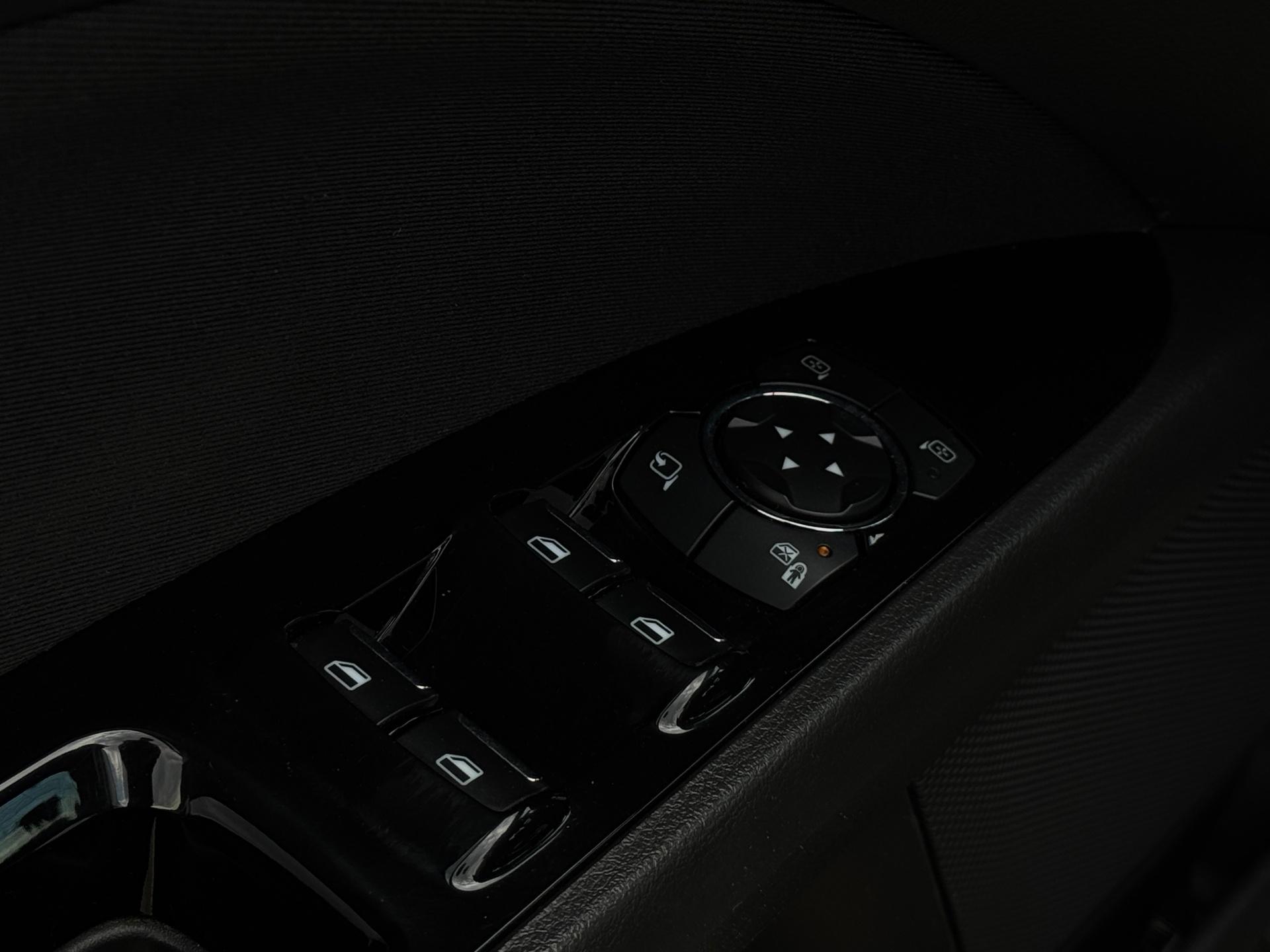 Ford-Mondeo