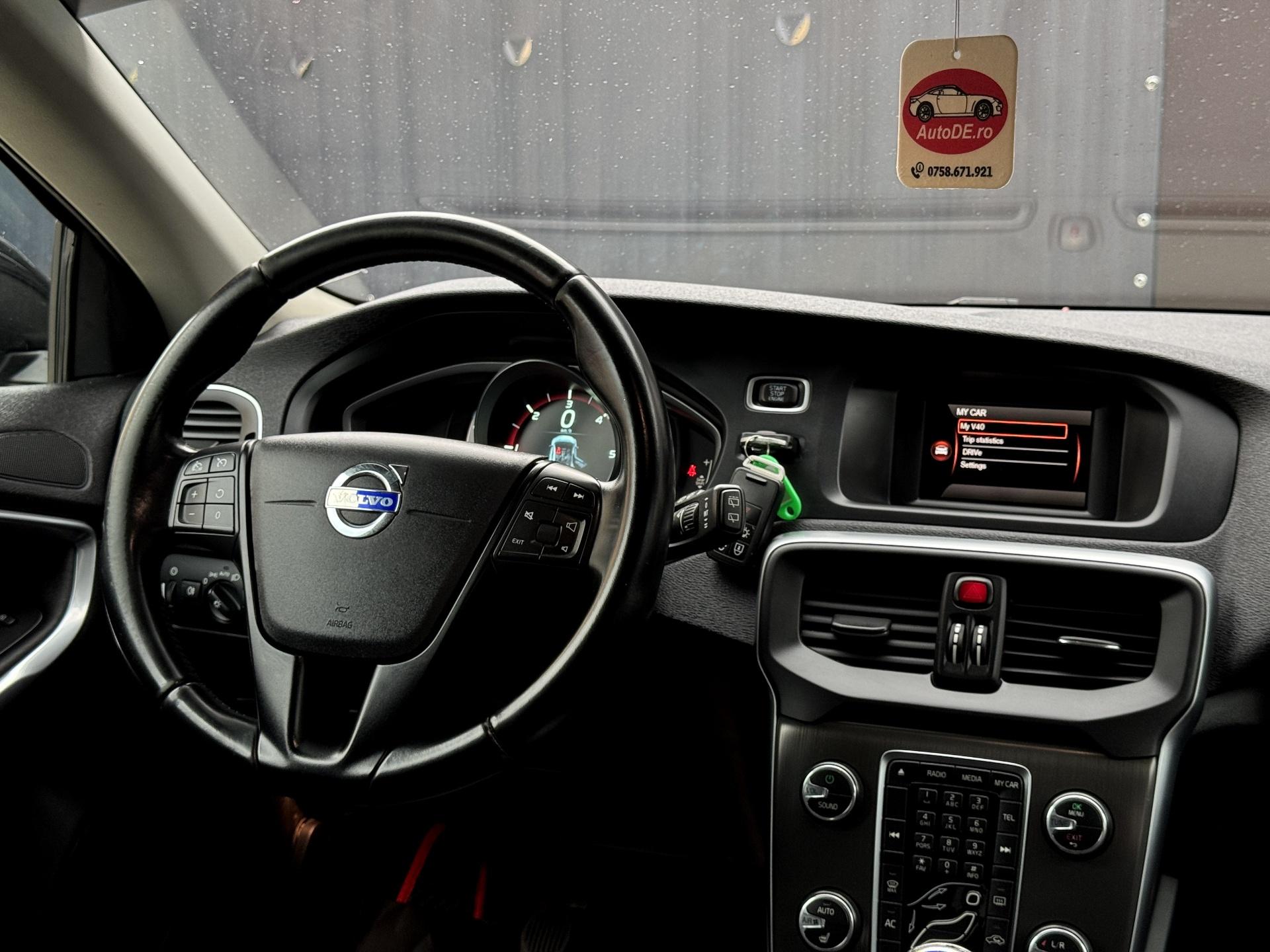 Volvo-V40