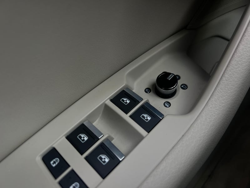 Car Thumb