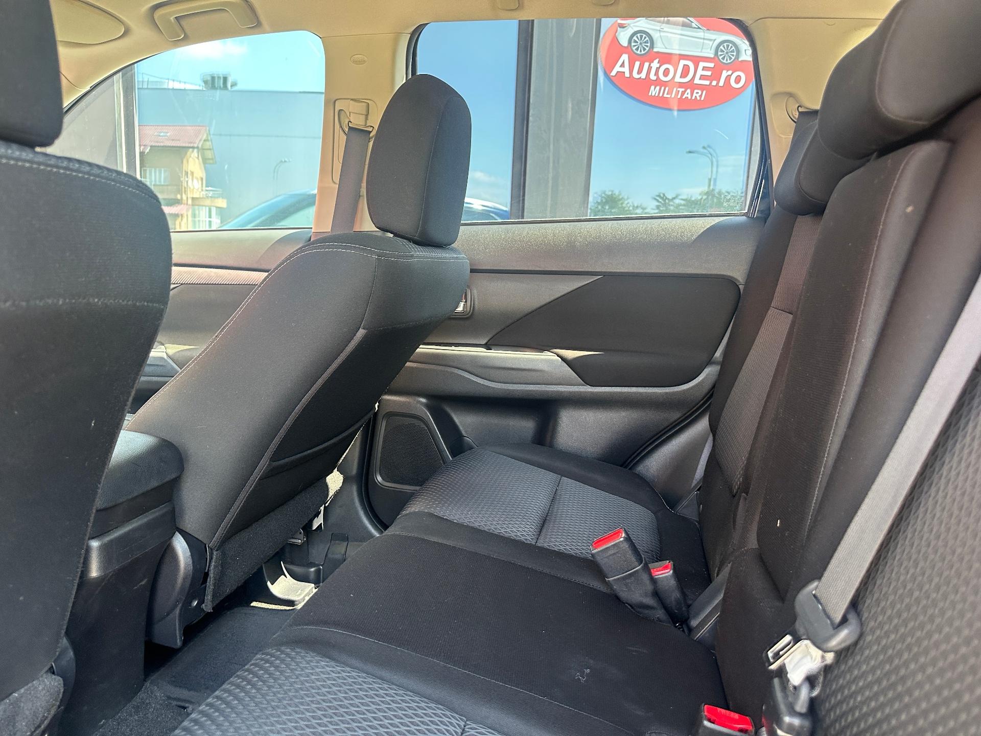 Mitsubishi-Outlander