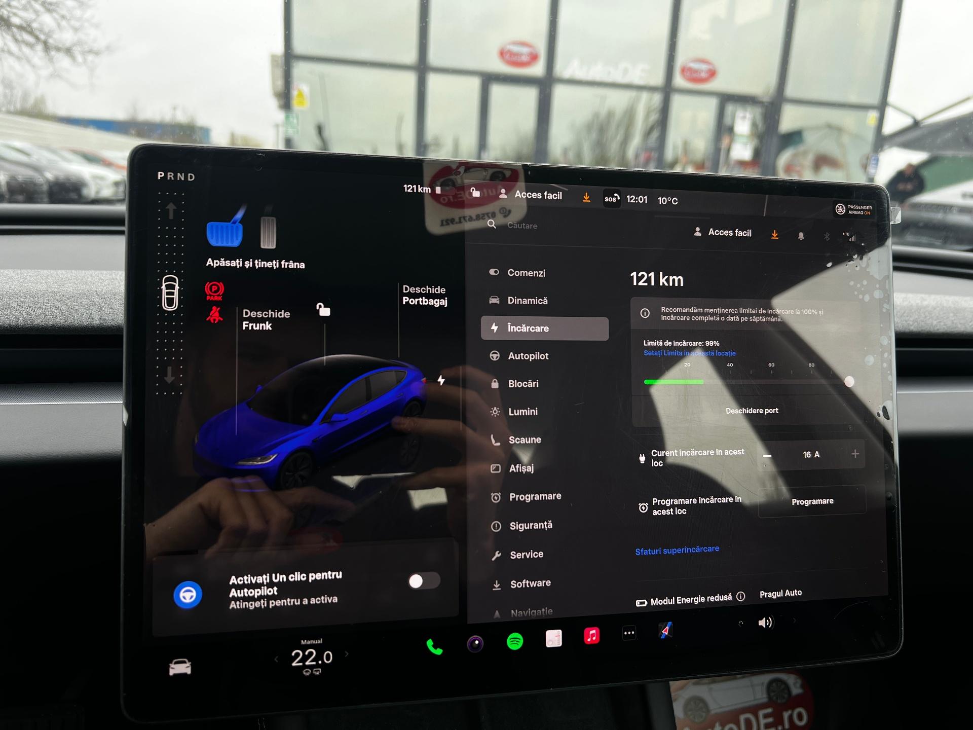 Tesla-Model 3