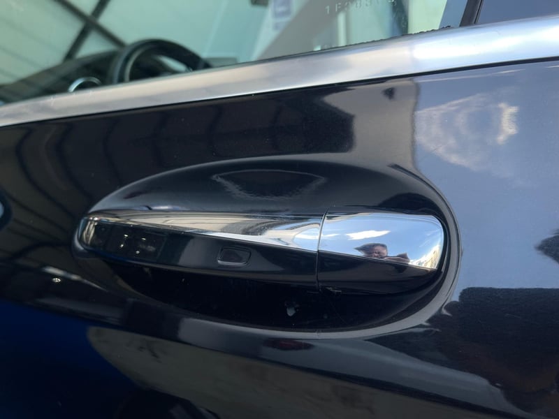 Car Thumb