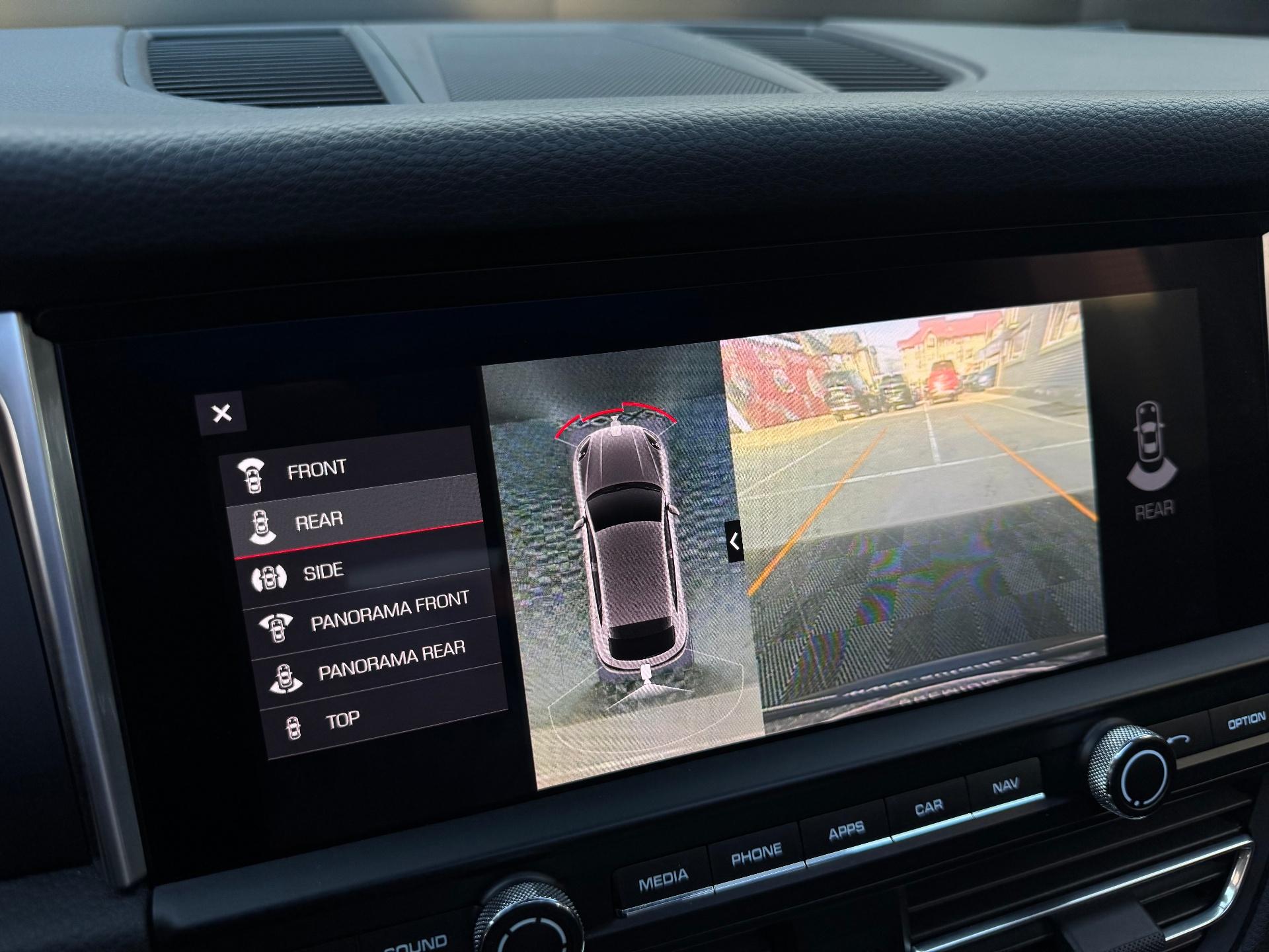 Porsche-Macan