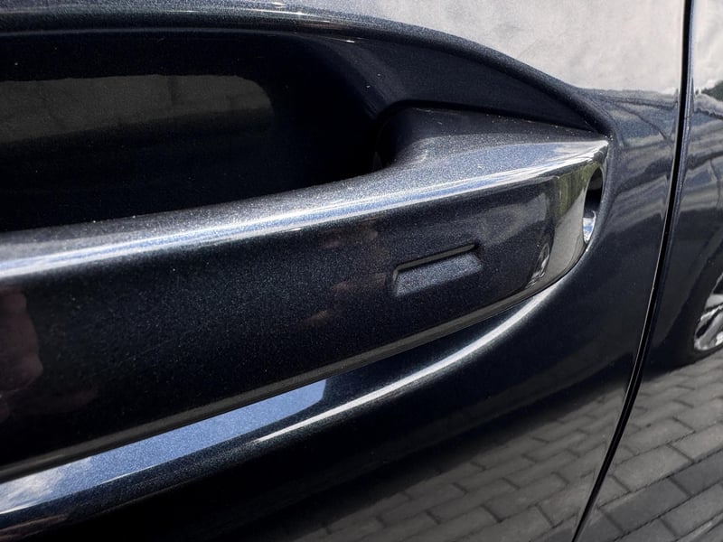 Car Thumb