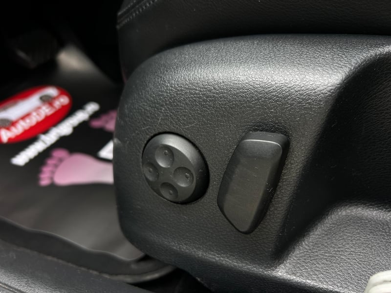 Car Thumb