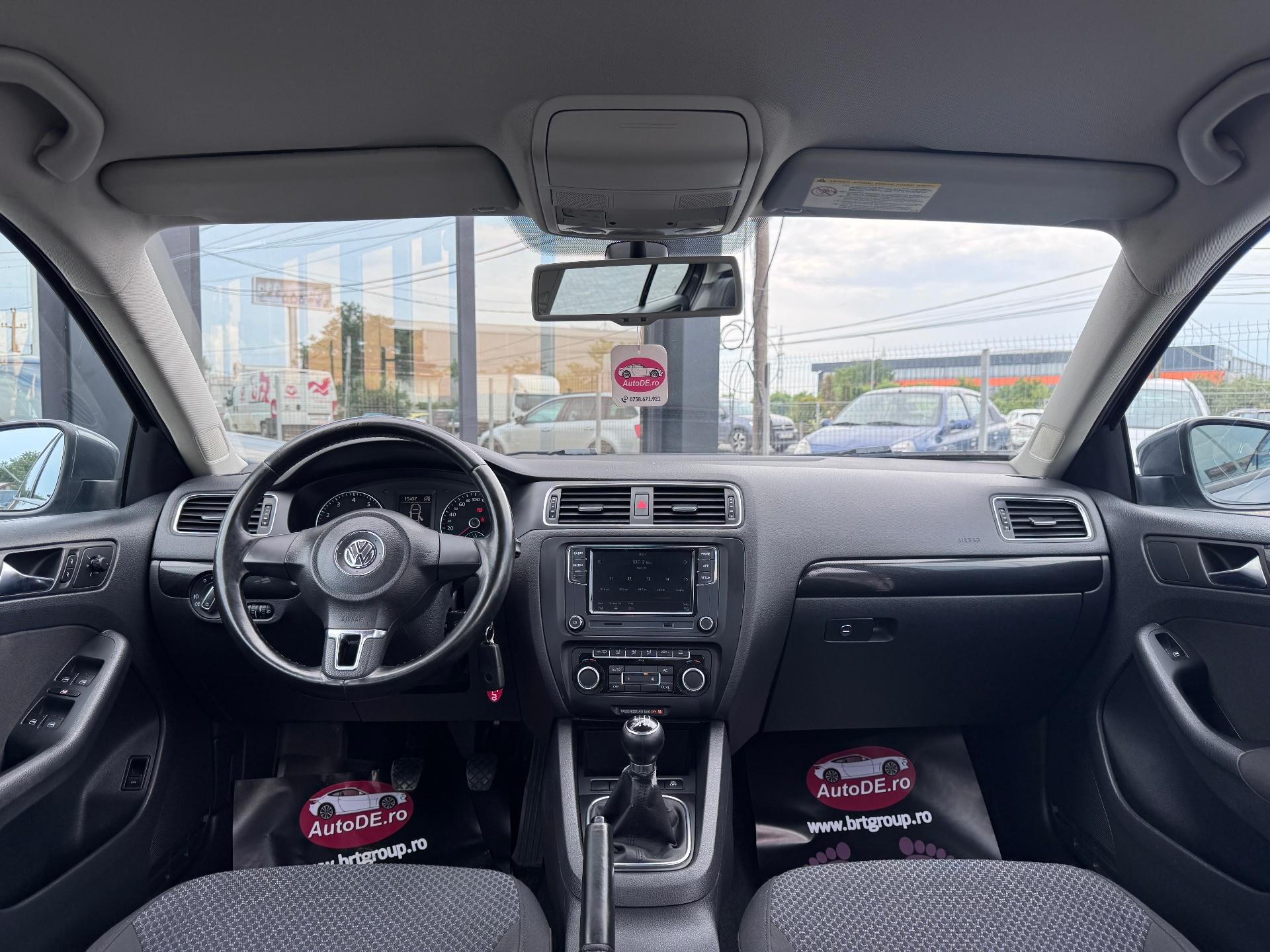 Volkswagen-Jetta