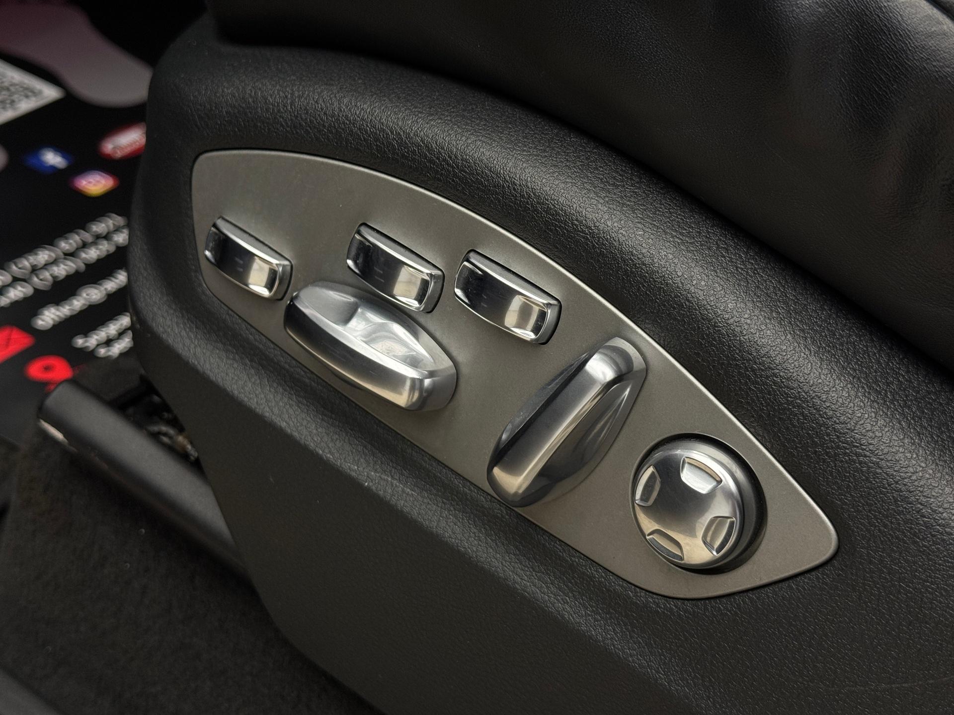 Porsche-Cayenne