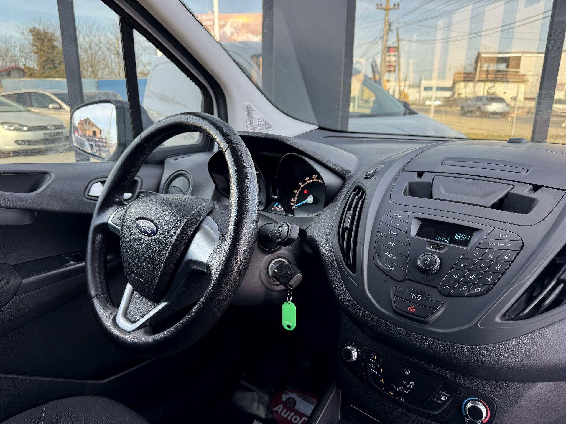 Ford-Transit Connect