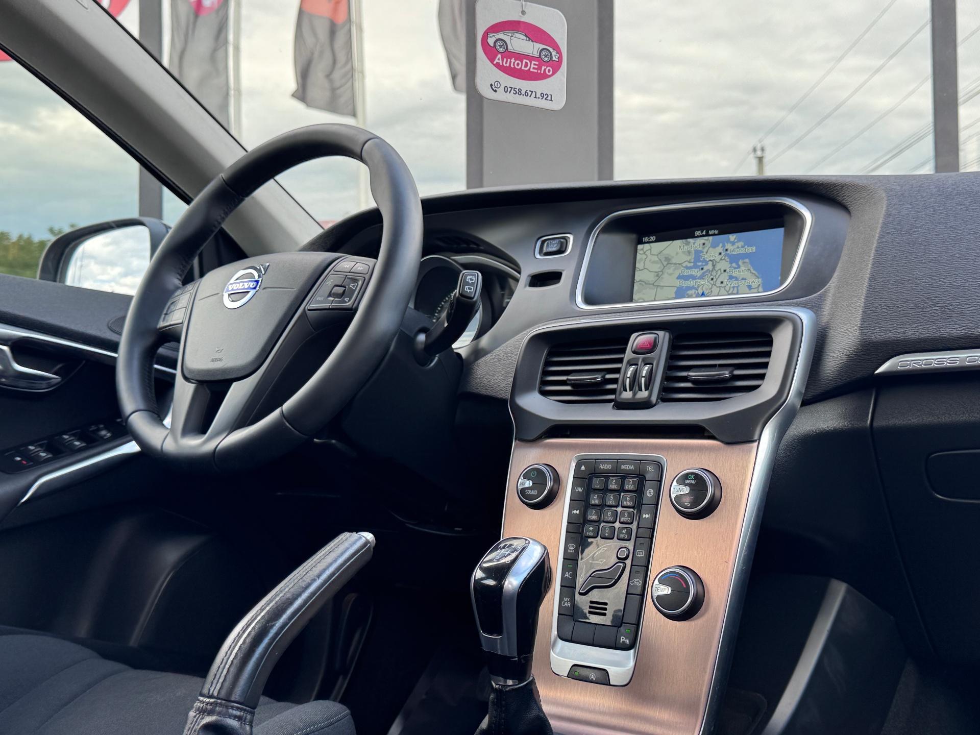 Volvo-V40