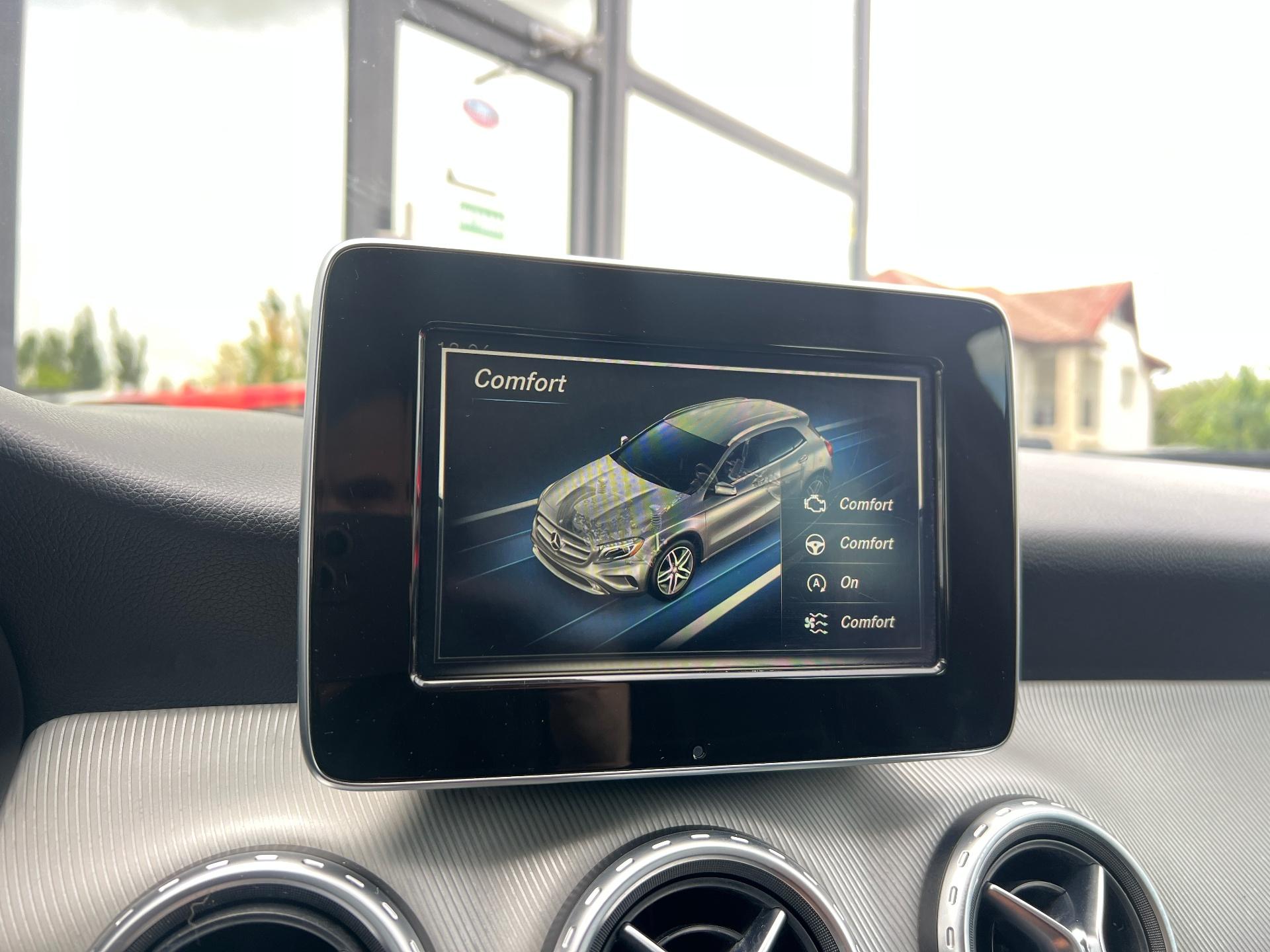 Mercedes-Benz-GLA