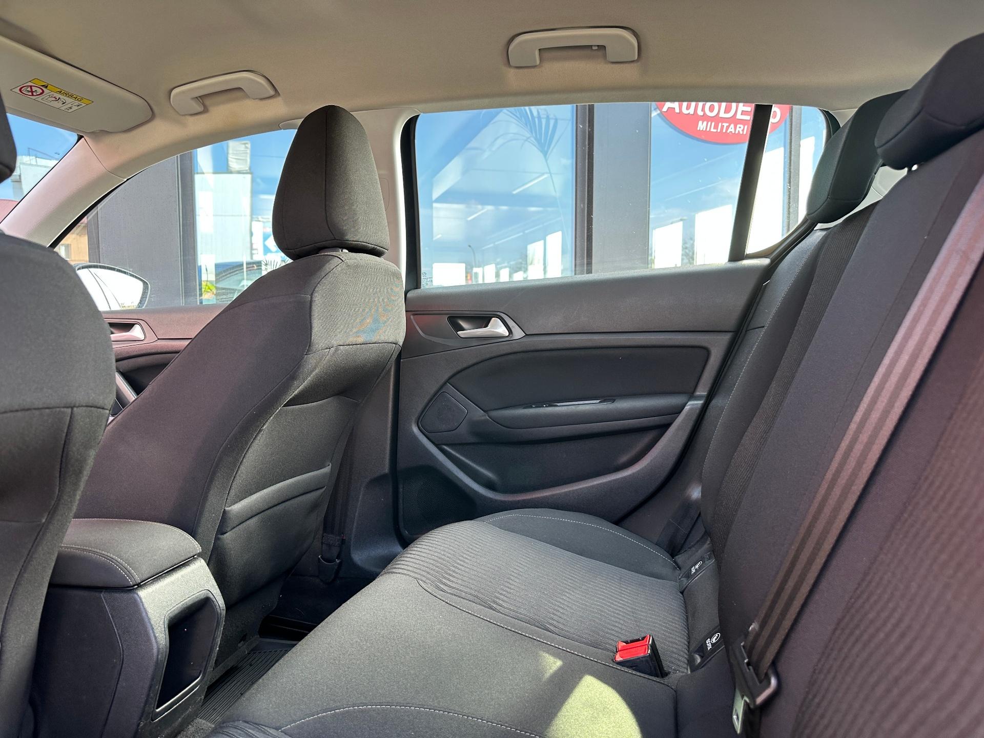 Peugeot-308