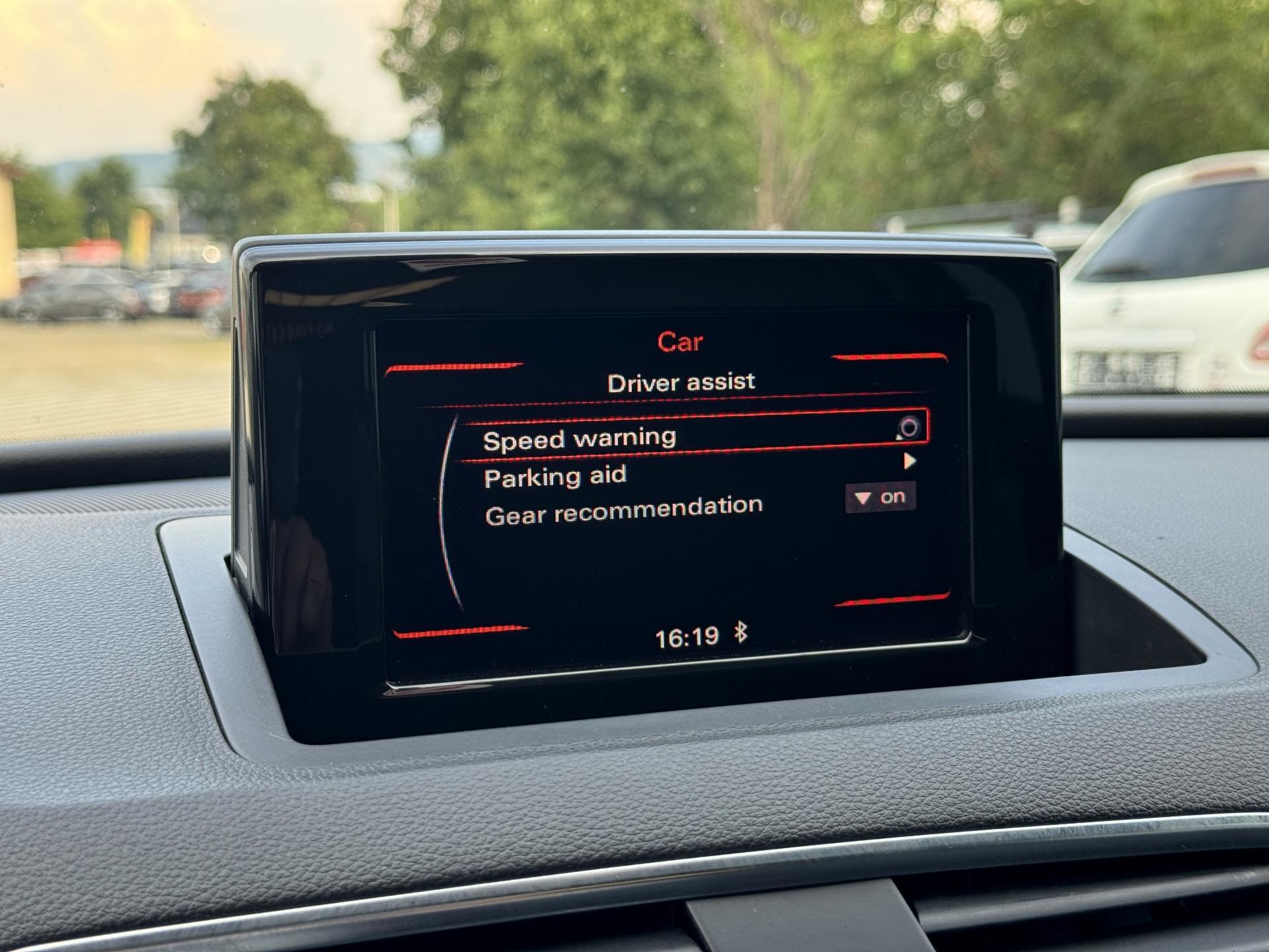 Audi-Q3