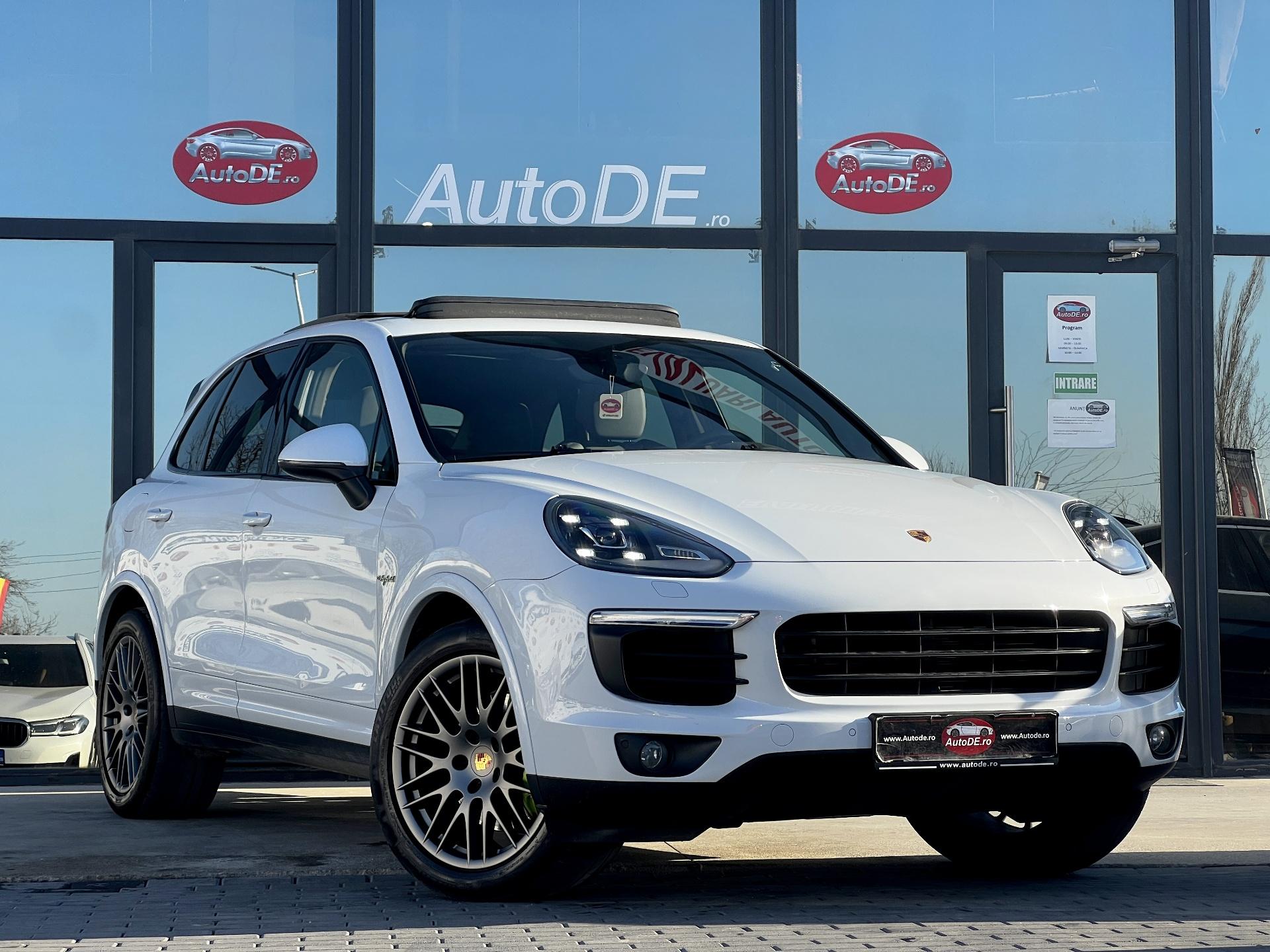 Porsche-Cayenne