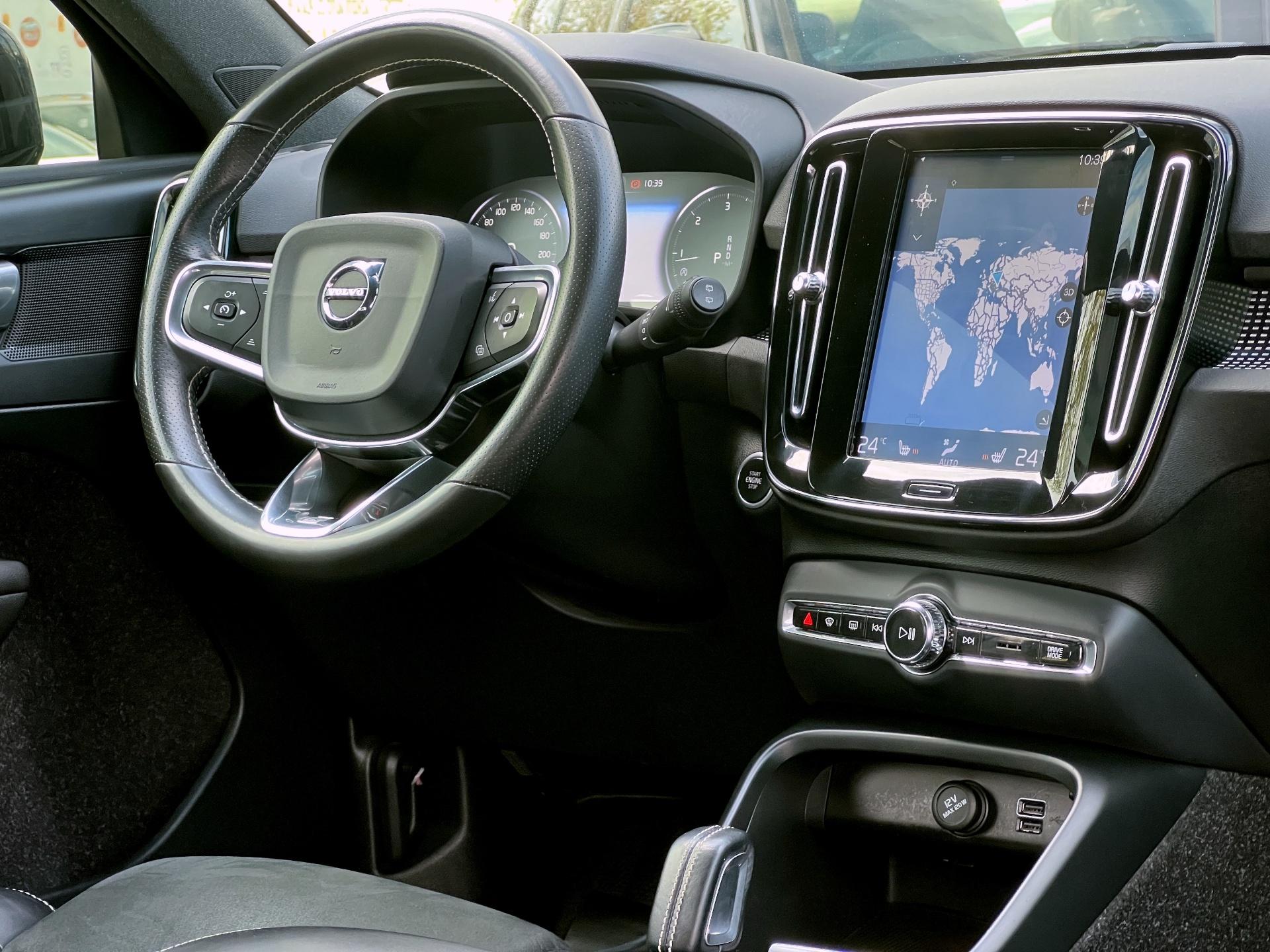 Volvo-XC 40