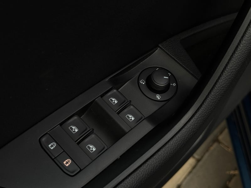 Car Thumb