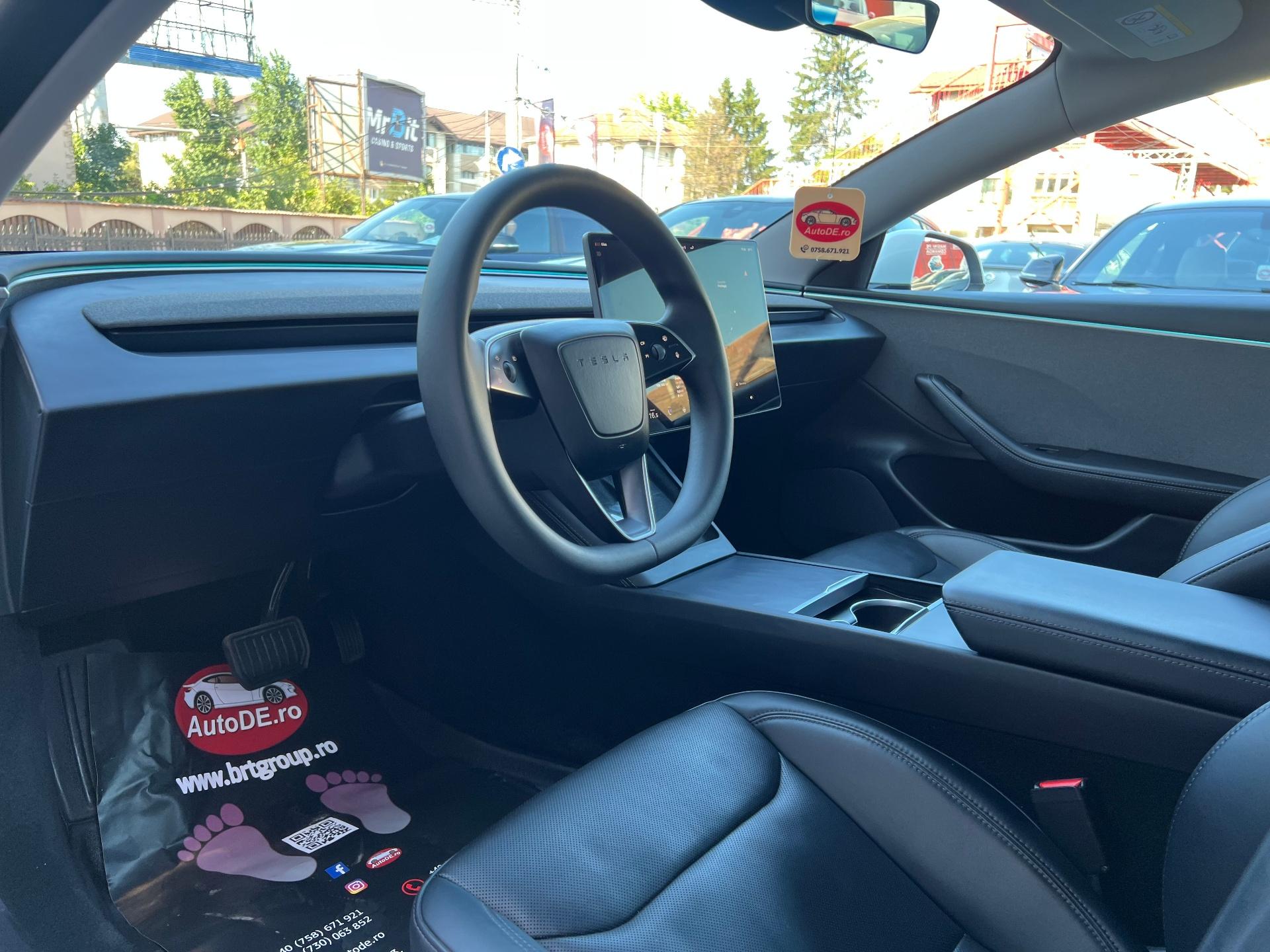Tesla-Model 3