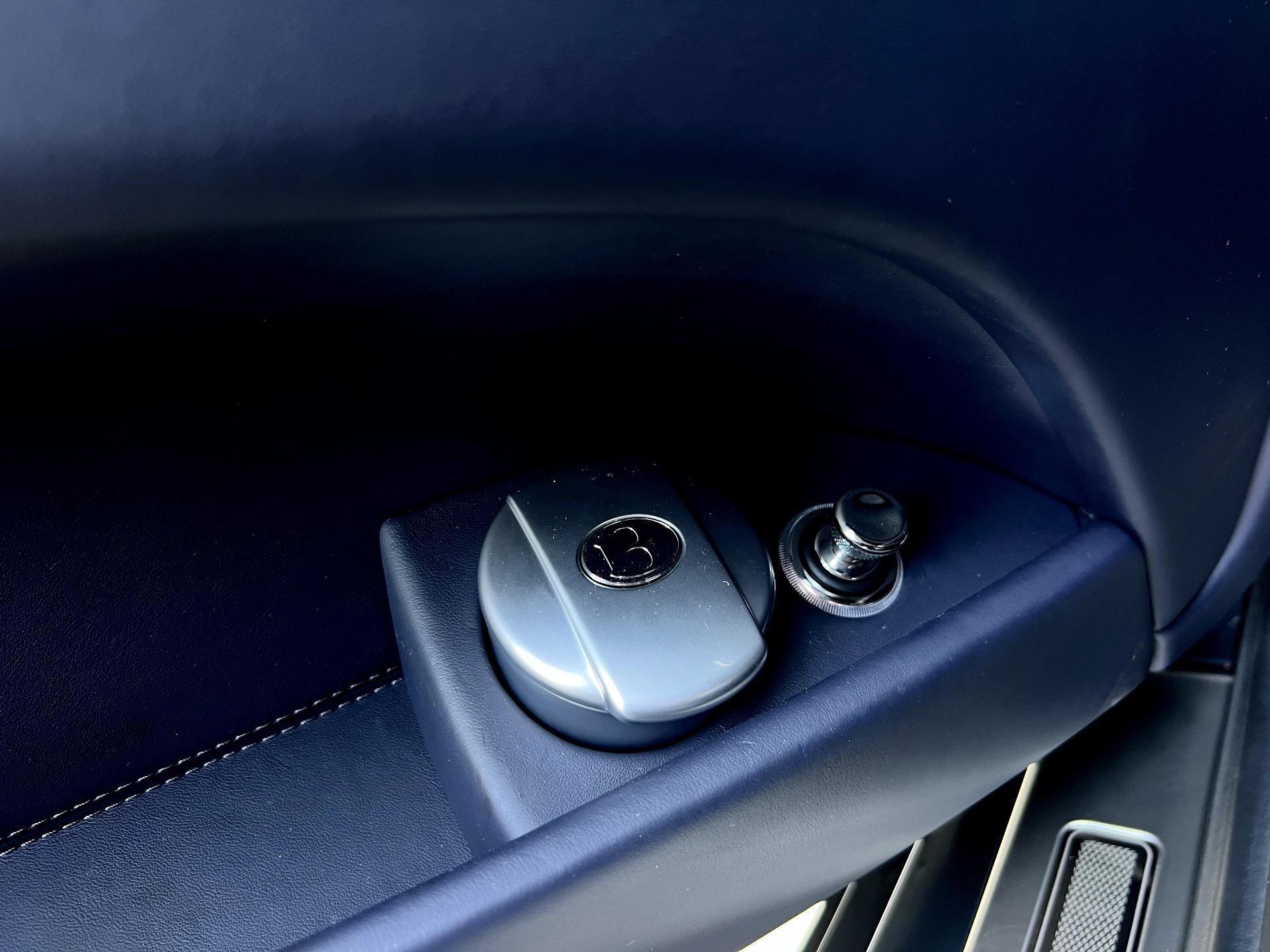 Bentley-Flying Spur