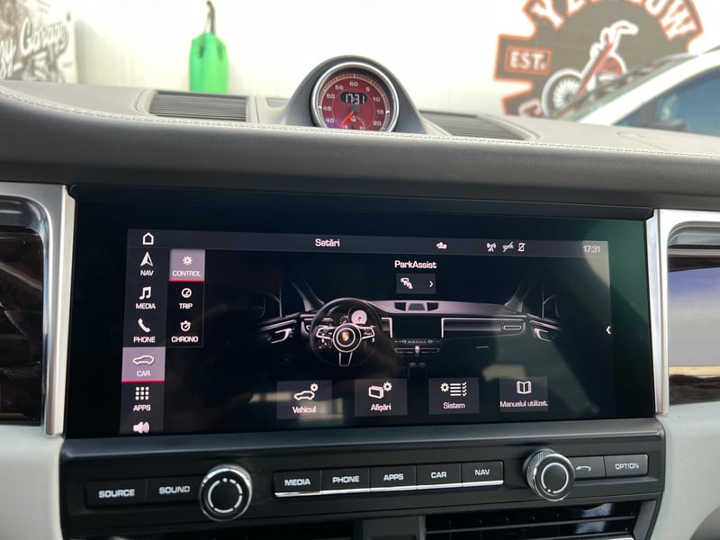 Car Thumb
