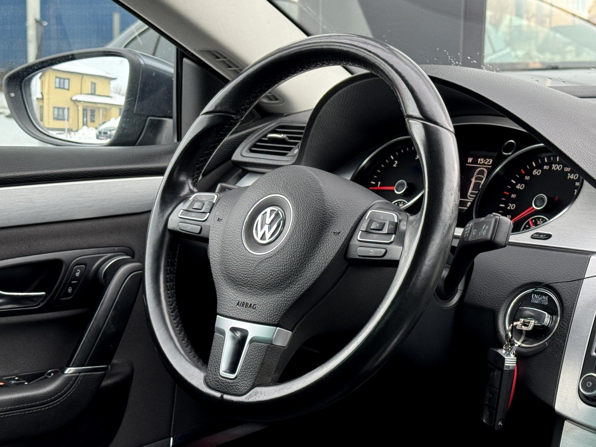 Volkswagen-Passat CC