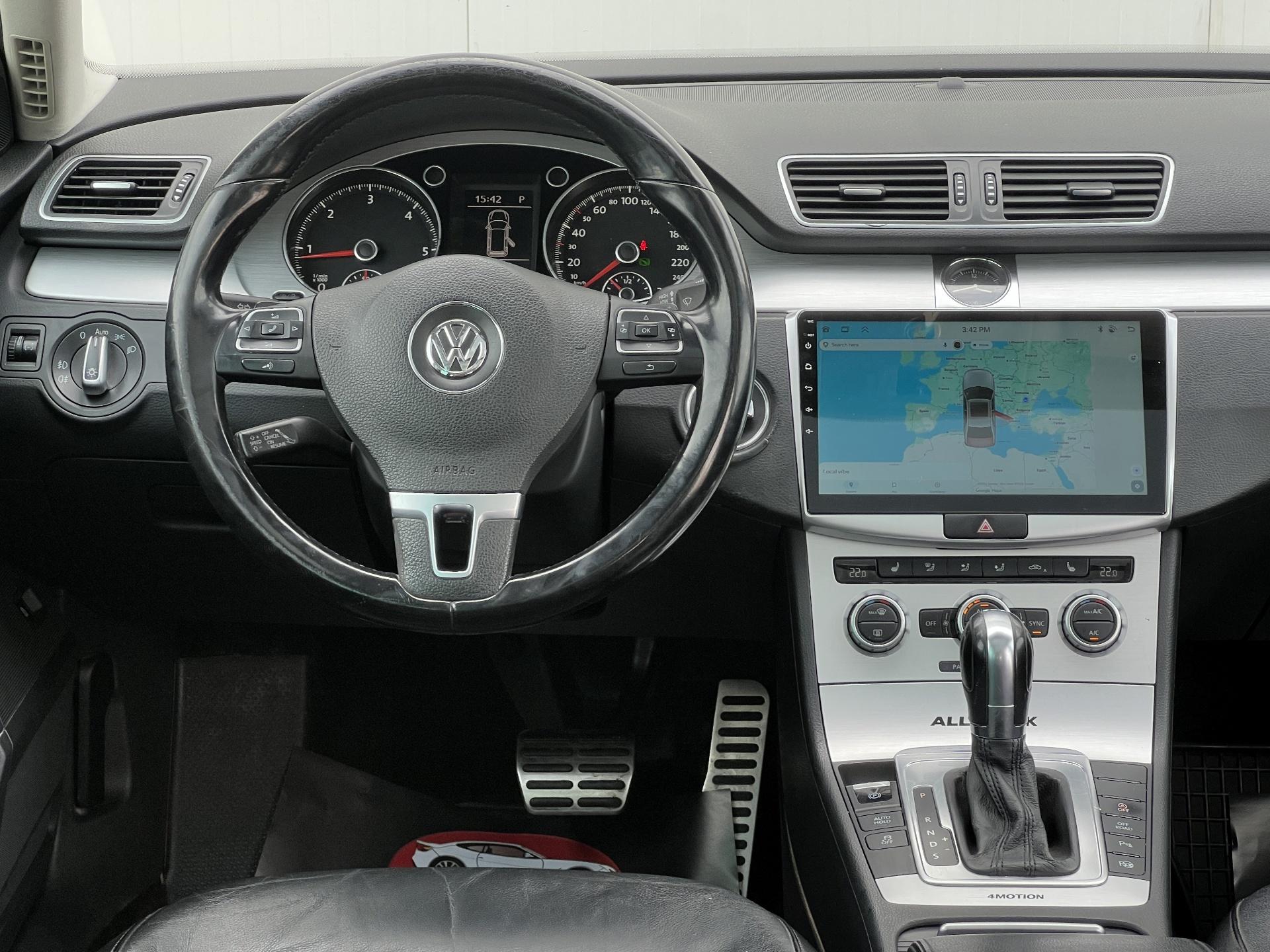 Volkswagen-Passat Alltrack