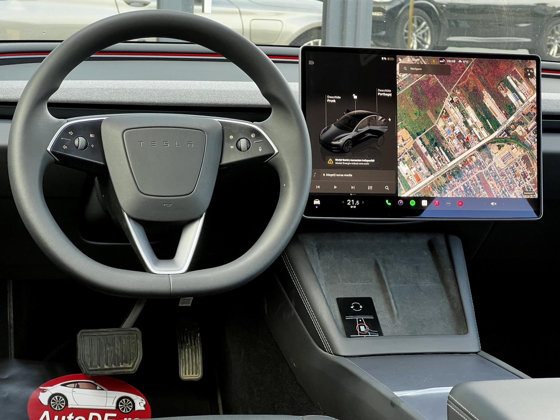 Tesla-Model 3