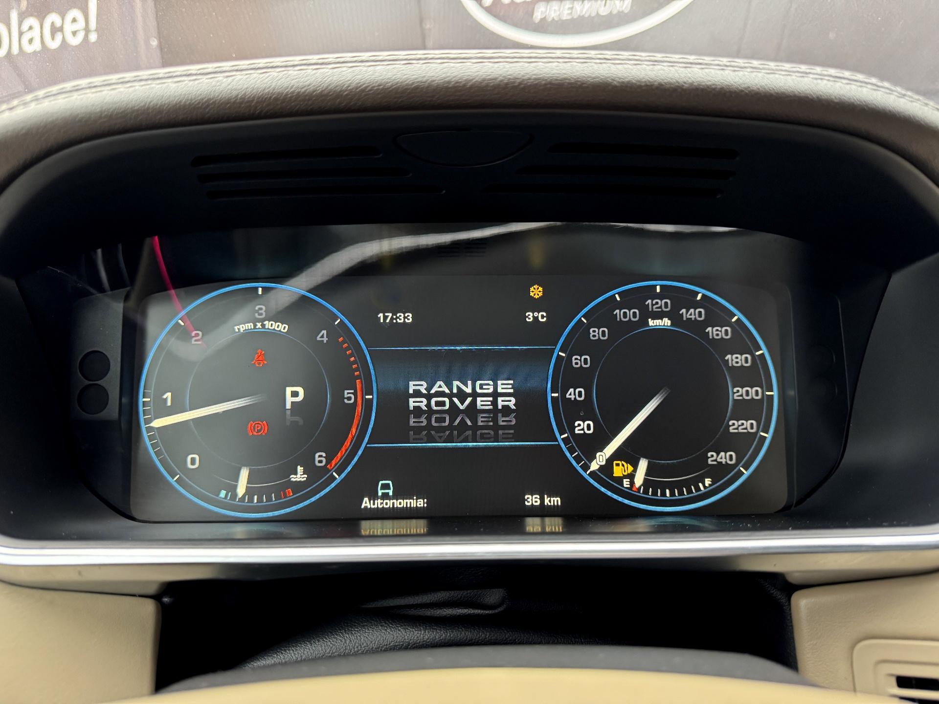 Land Rover-Range Rover Vogue