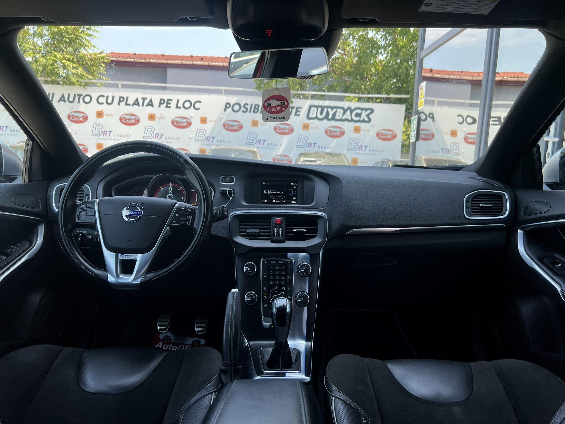 Volvo-V40