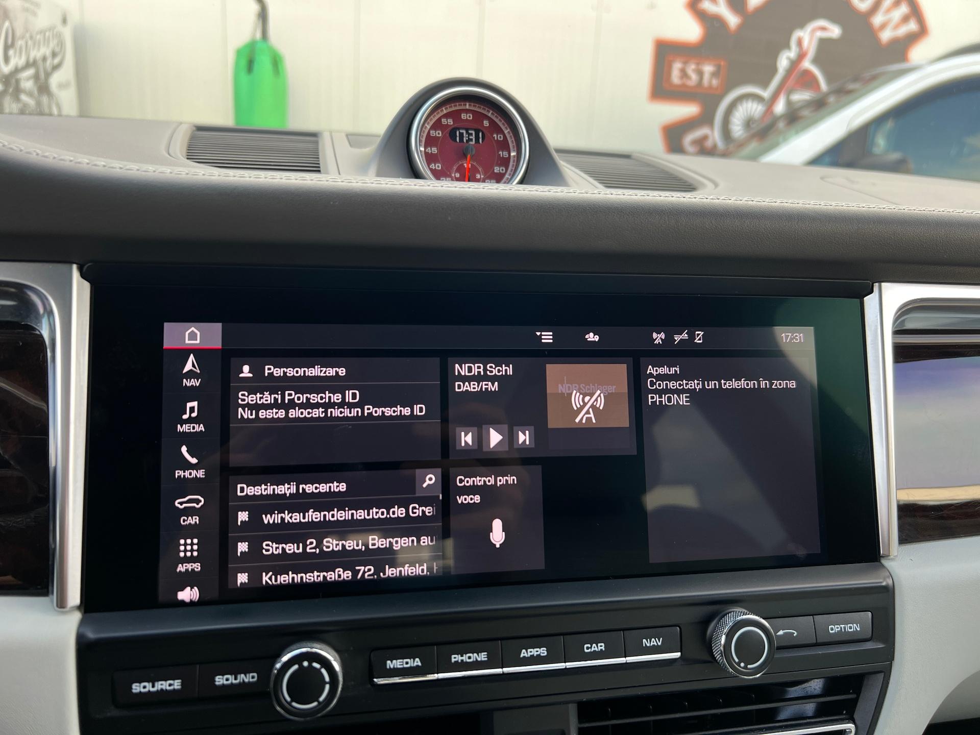 Porsche-Macan